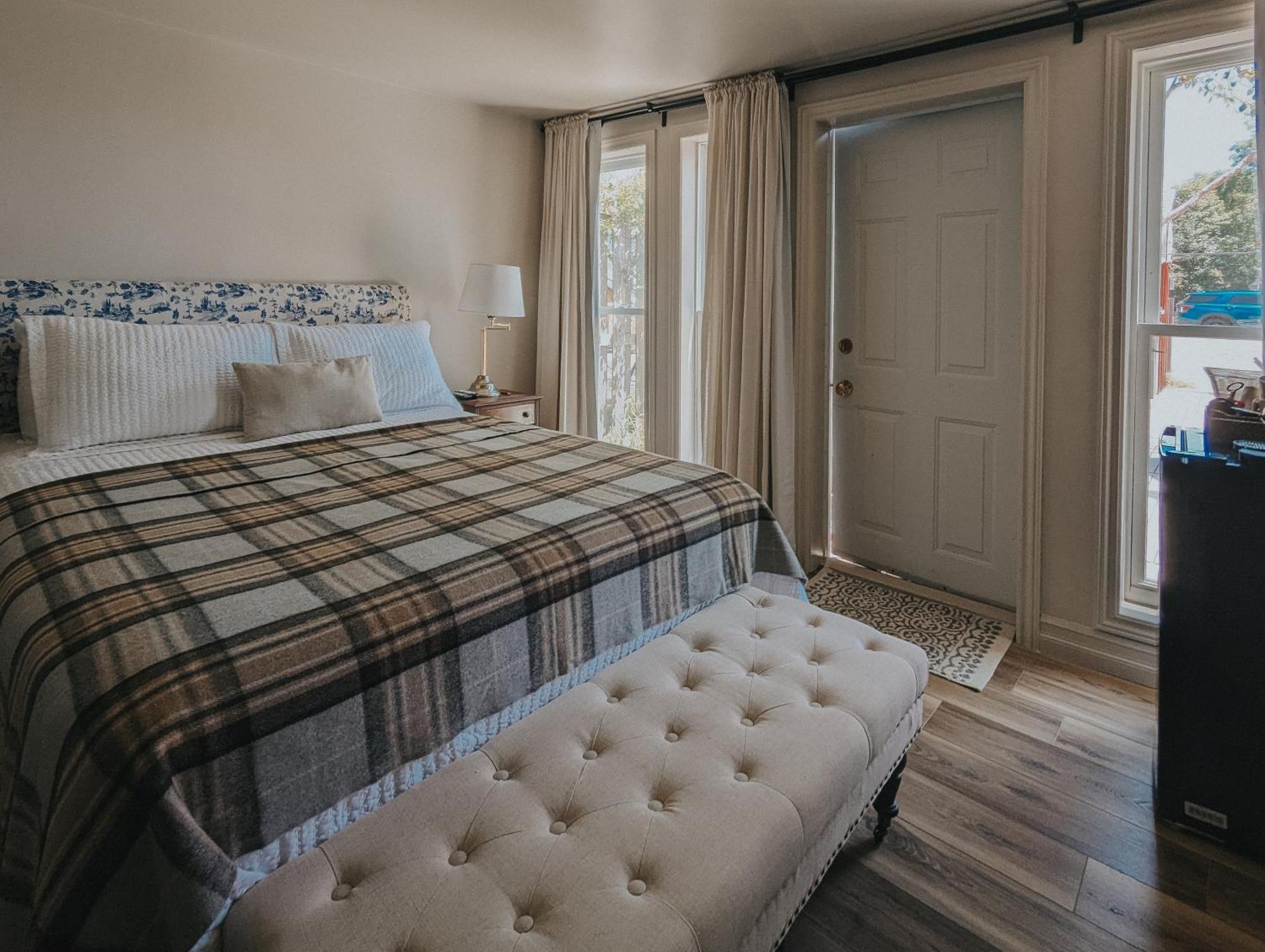 The Cooper'S Inn Shelburne Eksteriør billede